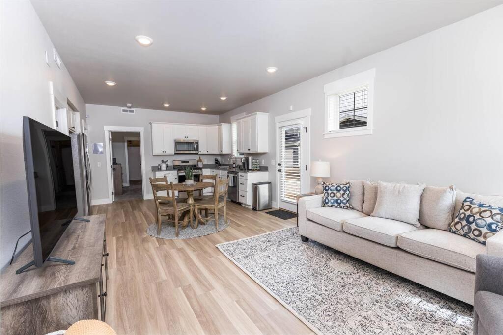 בילינגס Charming 3-Bedroom In Vibrant New Neighborhood מראה חיצוני תמונה