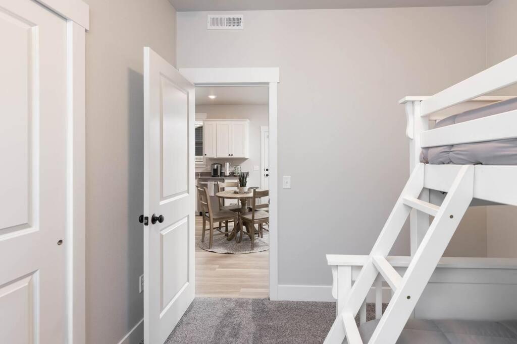 בילינגס Charming 3-Bedroom In Vibrant New Neighborhood מראה חיצוני תמונה
